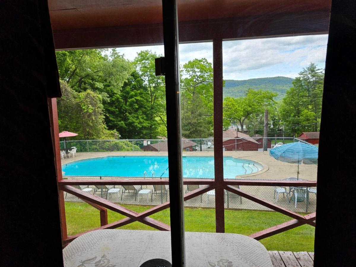 Villa The Gold Eagle Lake George Exterior foto